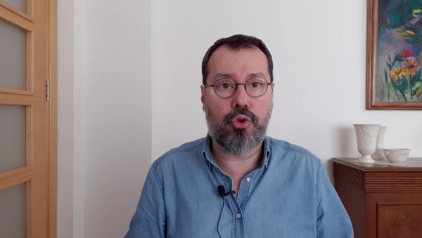 FAİZ İNDİRİMİ SONRASI DOLAR 5.70'İN ALTINDA...