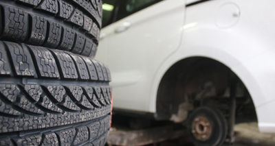 Oto lastikçilerde kış lastiği yoğunluğu yaşanıyor