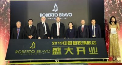 Çin’deki tek Türk mücevher mağazası; Roberto Bravo