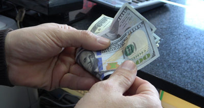 Denizli'de vatandaşların döviz bozdurma telaşı