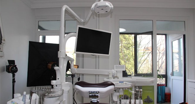 Beşiktaş'ta Dentaly Diş Kliniği hizmete açıldı