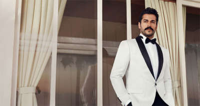 Burak Özçivit bu yıl da Altınyıldız Classics ile devam edecek