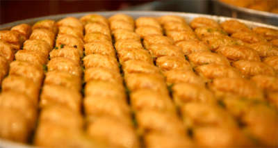 Baklava siparişleri rekor kırdı, üreticiler taleplere yetişemiyor