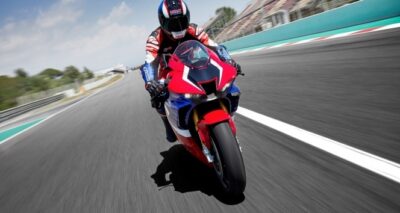 Honda’nın en güçlü motosikleti Türkiye’de satışta