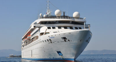 Salgın sonrası ilk turist gemisi aylar sonra Kuşadası Limanı’na yanaştı