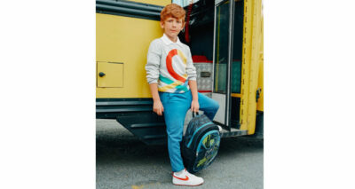 Okul alışverişi için kıyafetler ve çantalar raflarda yerini aldı