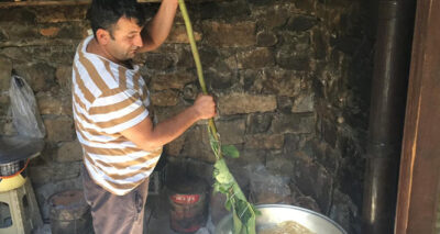 Üzüm pekmezi geçim kaynakları oldu