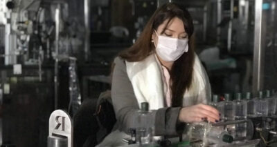 Kısıtlamada üretim durmadı, kolonyalar şişelenmeye devam etti