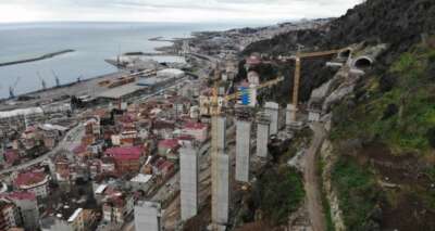 En maliyetli şehir içi yolları arasında gösteriliyor, 2. kısım inşaatı gece gündüz sürüyor