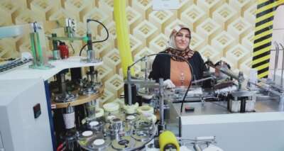 Pandemide artan talebi gördü, KOSGEB desteği ile karton bardak üretimine başladı