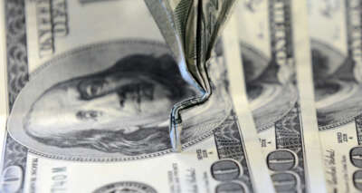 Dolar ve euro haftaya nasıl başladı?