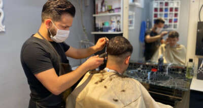 Kapanma sonrası berberlerde yoğunluk