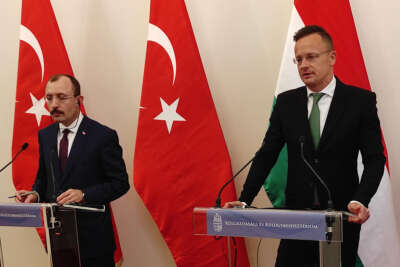 Bakan Muş: “Ticaret hacmimiz 3 milyar dolara yaklaşmıştır”