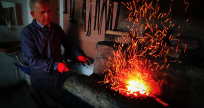 Binlerce yıllık teknikle yapılan bıçak ve kılıçlara büyük ilgi