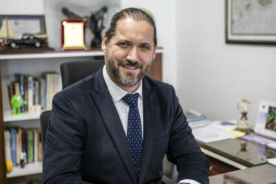 Otopark yerleri uygulama ile görülebilecek