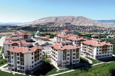 TOKİ, 1 milyonuncu evin anahtarını teslim ediyor