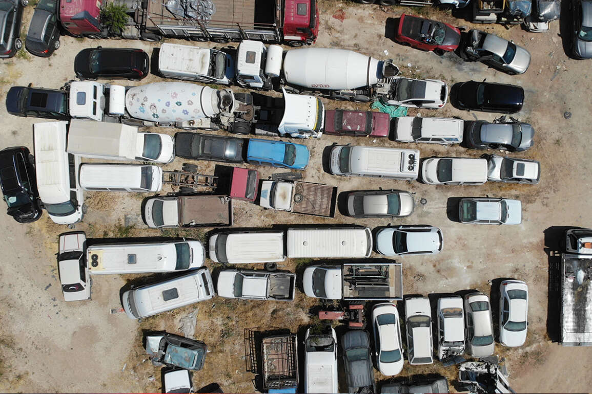 Elazığ’da araç mezarlığı, 60 milyonluk servet çürüyor