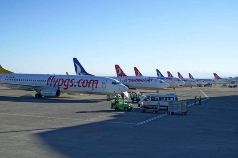 Trabzon Havalimanı yolcu taşımacılığında son yılların en hareketli günlerini yaşıyor