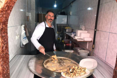 Iğdır’da balıklar tezgahlarda yerini aldı, fiyatlar cep yakıyor