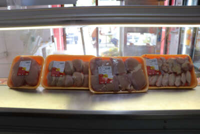 Tavuk kanadına rağbetin azalması fiyatları yarıya indirdi