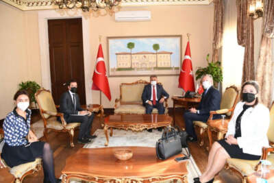 Turizm kenti Antalya'ya hafta sonu 77 bin turist giriş yapıyor