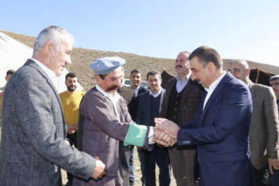 Siirt’te terörden temizlenen bölgede bal hasadı yapıldı