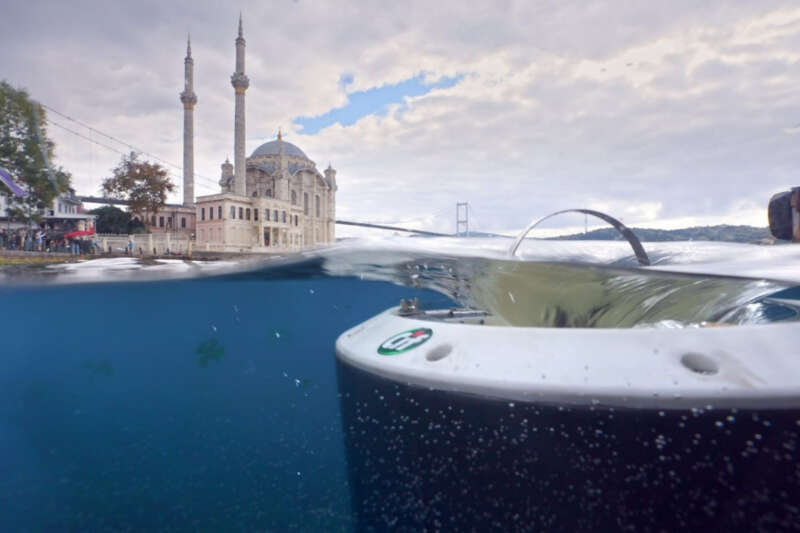 İstanbul Boğazı’ndan toplanan plastik atıklar cif krem şişelerinde kullanılıyor