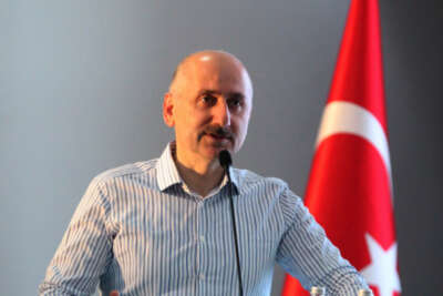 Bakan Karaismailoğlu: '2021 yılında 21 farklı ülkeden 200 bini aşkın ilave geçiş belgesi aldık'