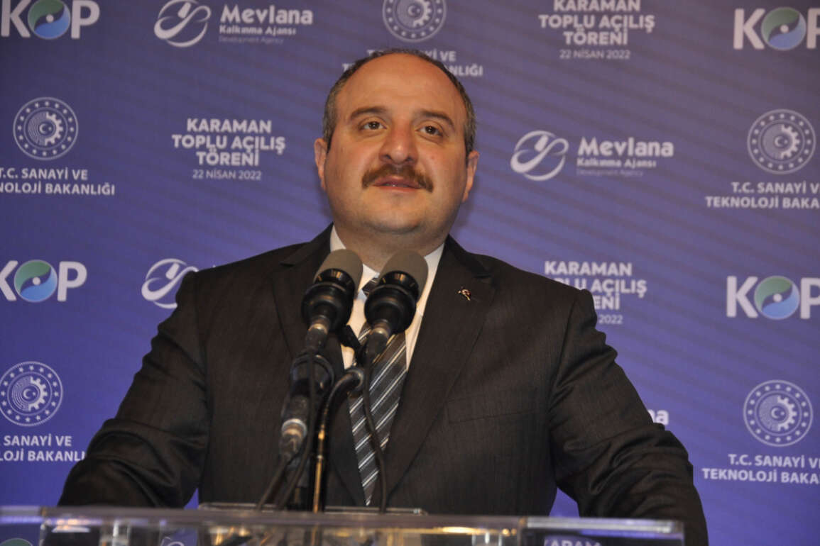 Bakan Varank: 'Kılıçdaroğlu ‘4 milyon abonenin elektriği kesik’ dedi, Enerji Bakanımız doğruyu açıkladı'