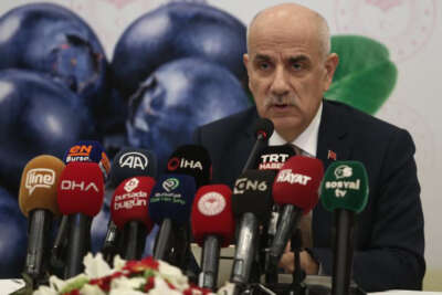 Tarım ve Orman Bakanı Vahit Kirişçi: 'Bu ülkede o yok bu yok diyenlere kapak olsun'