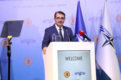 Bakan Dönmez: 'Karadeniz doğalgazı önümüzdeki sene ulusal iletim sistemine bağlanacak'