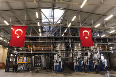 Cumhuriyet tarihinin ilk izinleriyle, Türkiye 50 yıldır enzim ithal ettiği ülkelere ihracat yapıyor