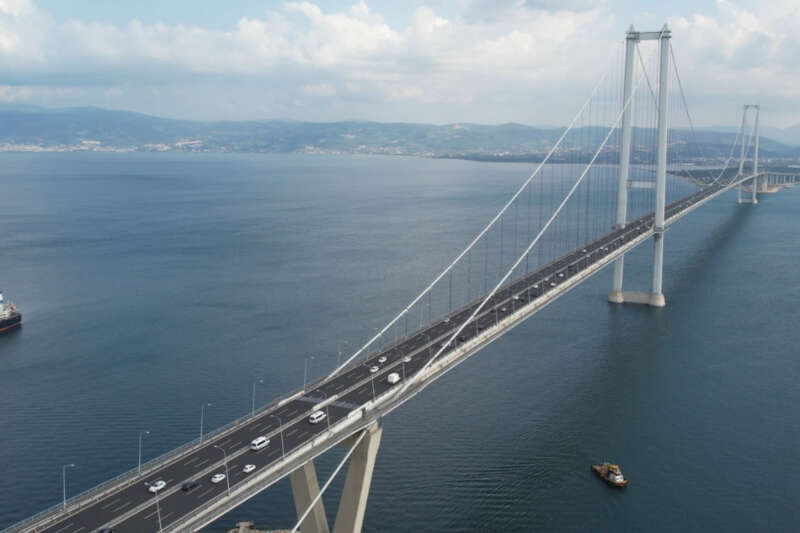 Bakan Karaismailoğlu'dan Osmangazi Köprüsü ve İzmir-İstanbul Otoyolu açıklaması
