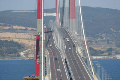 Tatilciler 1915 Çanakkale Köprüsü’nü tercih ediyor