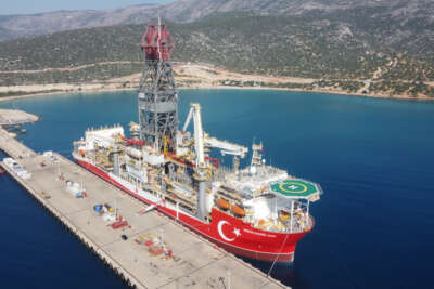 4’üncü sondaj gemisi Abdülhamid Han gemisi Taşucu Limanı'na geri geldi