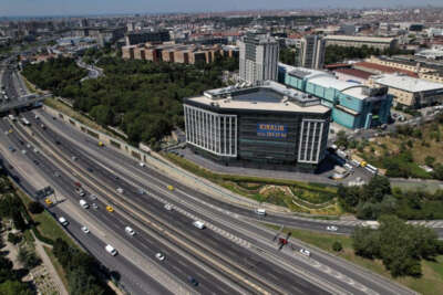 Dev plazalar boş kaldı, yüzde 20’si kullanılmıyor