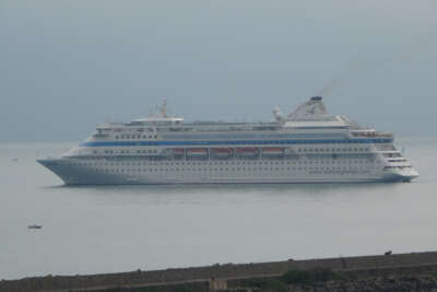 Trabzon Limanı 5 yıl aradan sonra ilk kez bir Kruvaziyer gemisini ağırladı