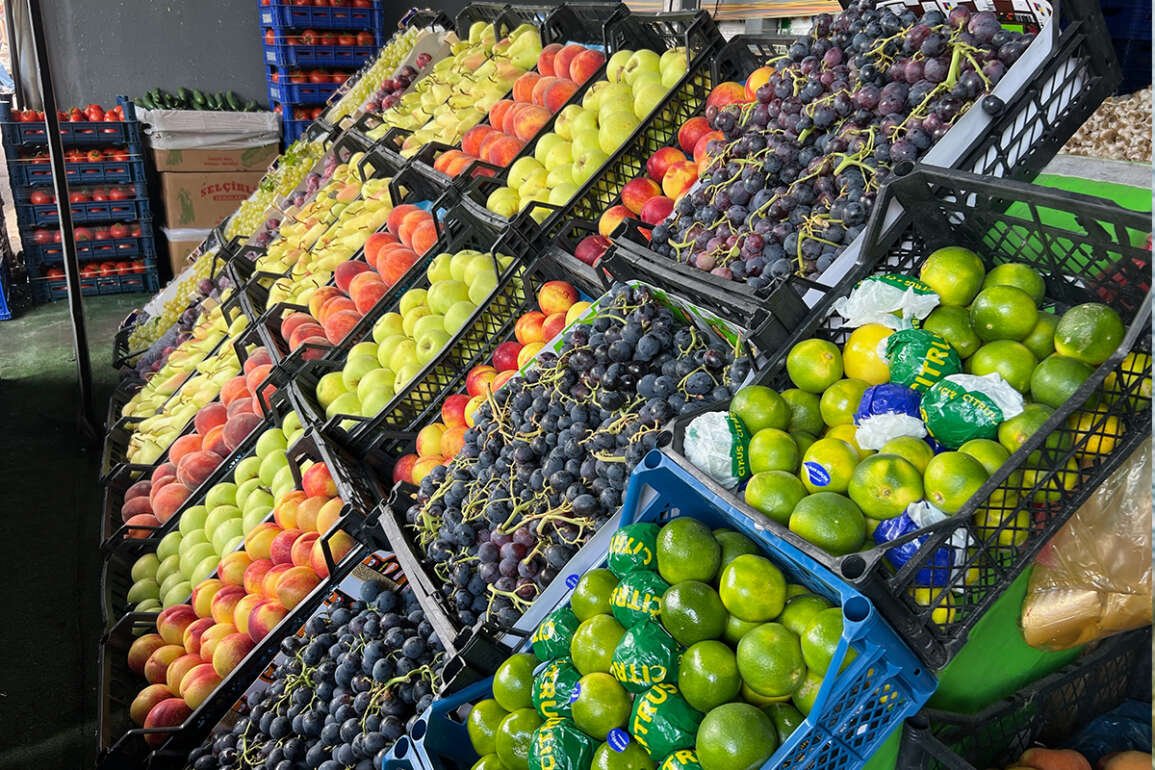 İstanbul'da sebze ve meyve halinde bolluk yaşanıyor
