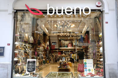 Markalaşma kararıyla büyümesini sürdürdü, 45 ülkede ayakkabıları satılıyor