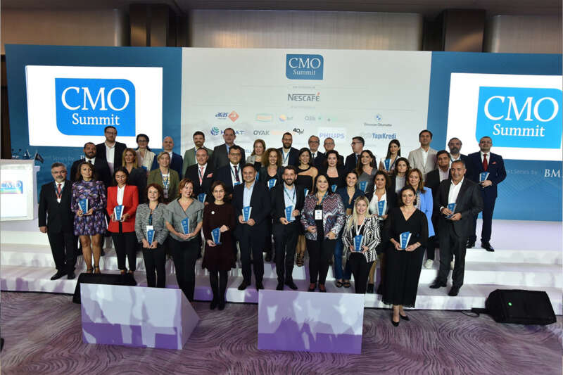 Pazarlamanın liderleri ‘CMO Summit 2022’de buluştu