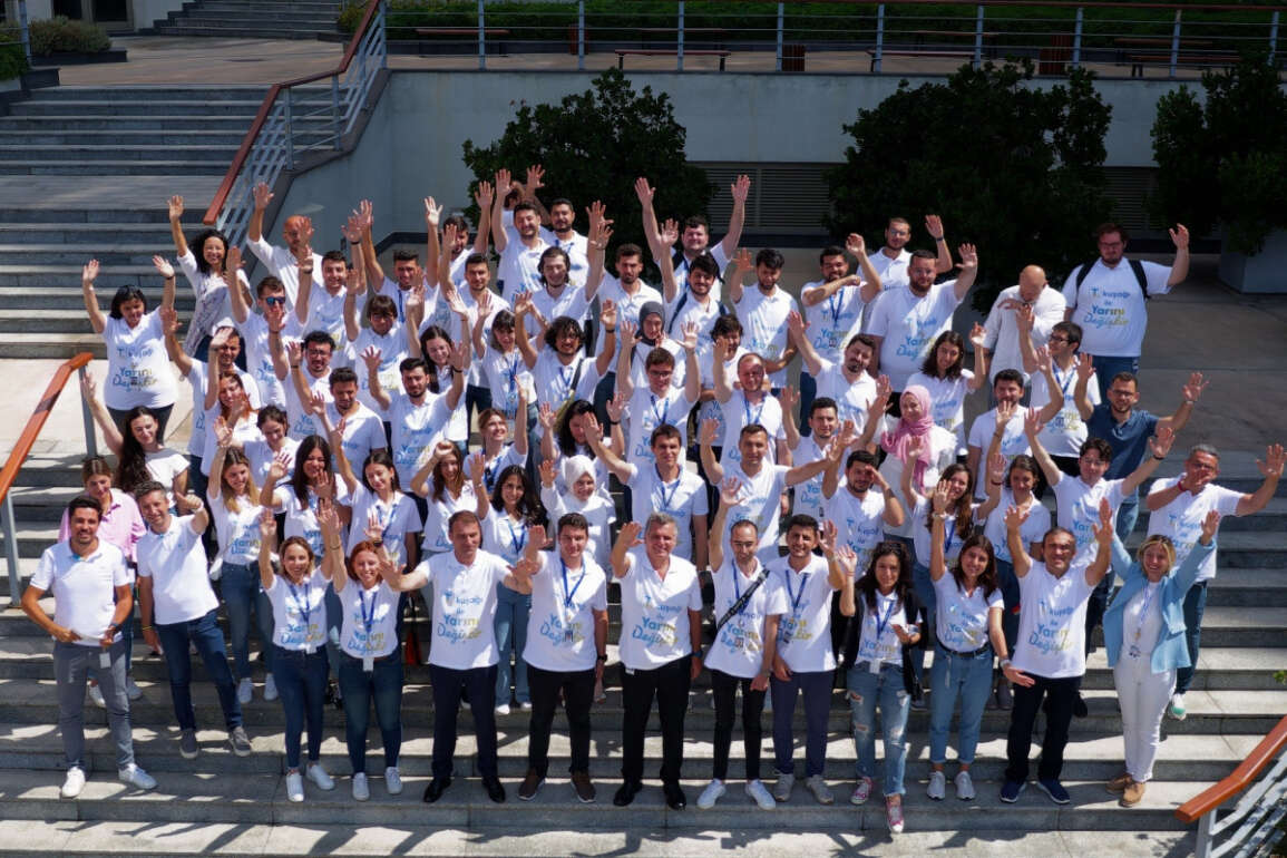Turkcell’in genç istihdam programı GNÇYTNK 2022 tamamlandı