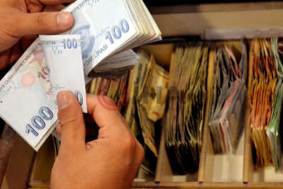 Merkez’in faiz oranı vatandaşa yansımadı, bankacılık sektörü kârını 5’e katladı